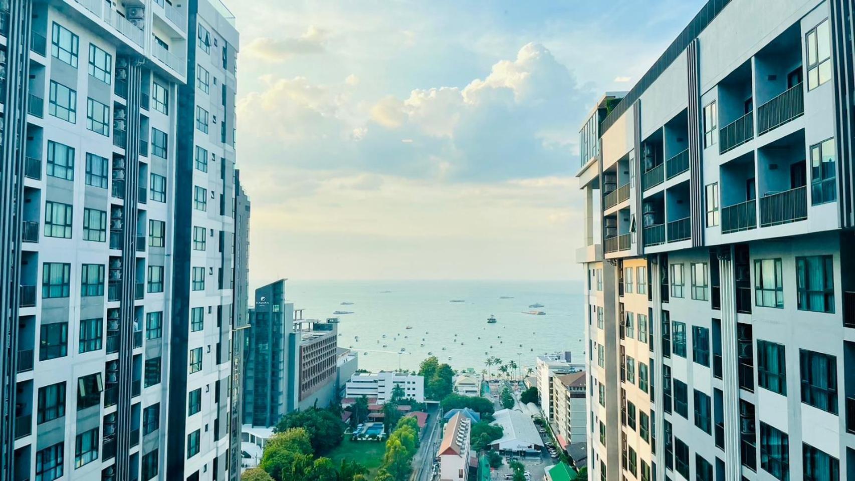 The Base Central Pattaya 2 Bed 2 Bath By Numam Eksteriør billede